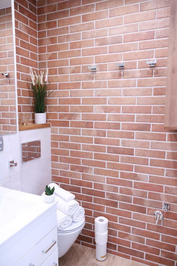 Chill & Explore By Cooee Apartment Warsaw